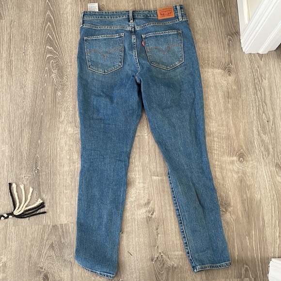 Levi 721 High Rise Skinny - Picture 4 of 5